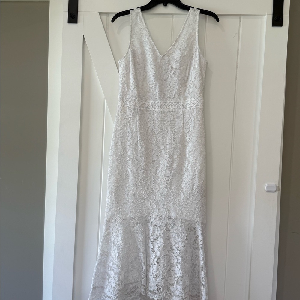 Elegant White Lace Dress